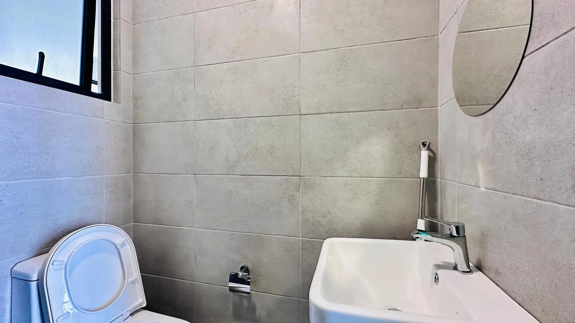 World Class Apartment In Georgetown 3Br Jelutong 0*,  Malaisie